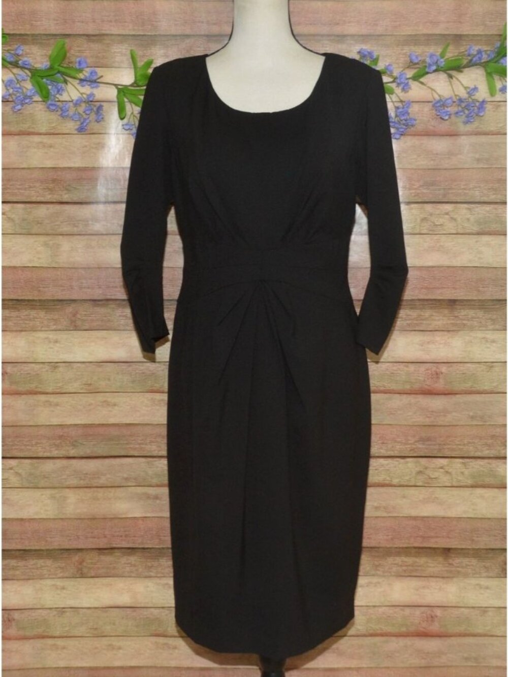 Lafayette 148 New York Size 6 Black Wool Sheath Dress 3/4 Sleeve Ruched Slimming